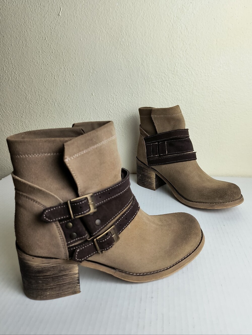 BED|STU 7.5 Tan and Brown Oil Sued Ankle Moto Boots with Buckle Straps